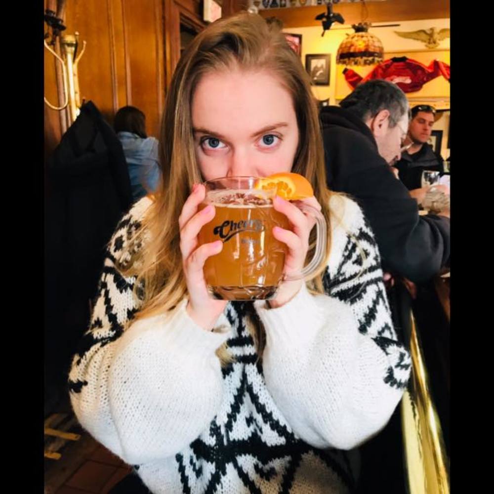 Meet your Posher, Olivia